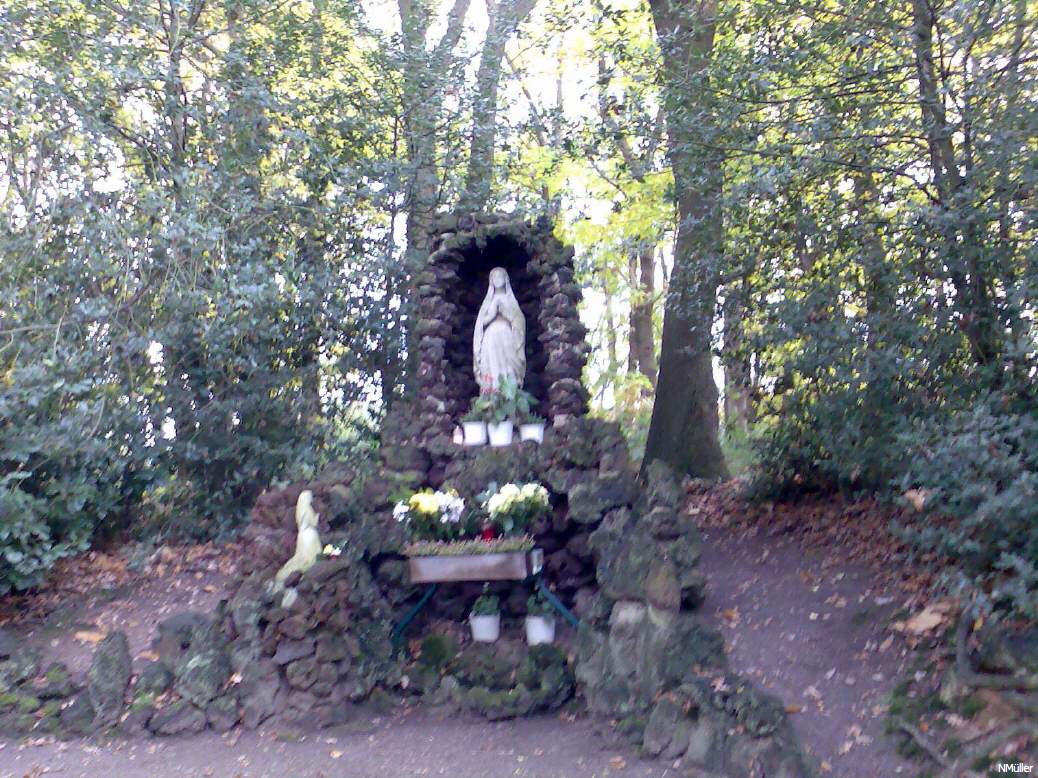 Die Lourdes – Grotte in Myhl auf dem Justusberg